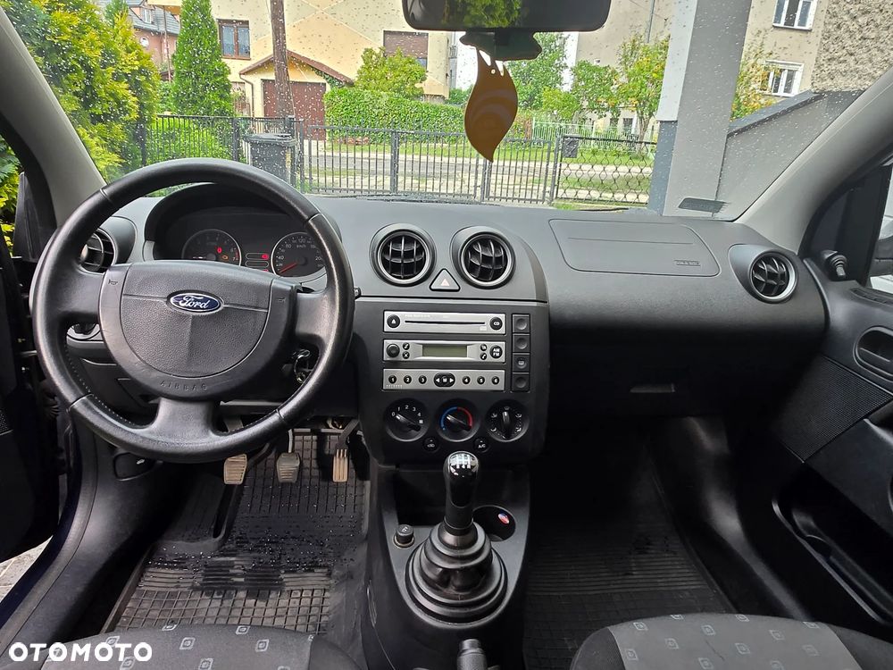Ford Fiesta 1.3 - 11