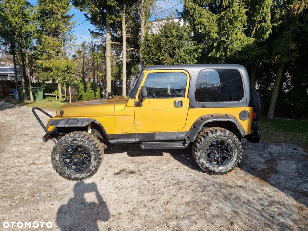Jeep Wrangler - 9
