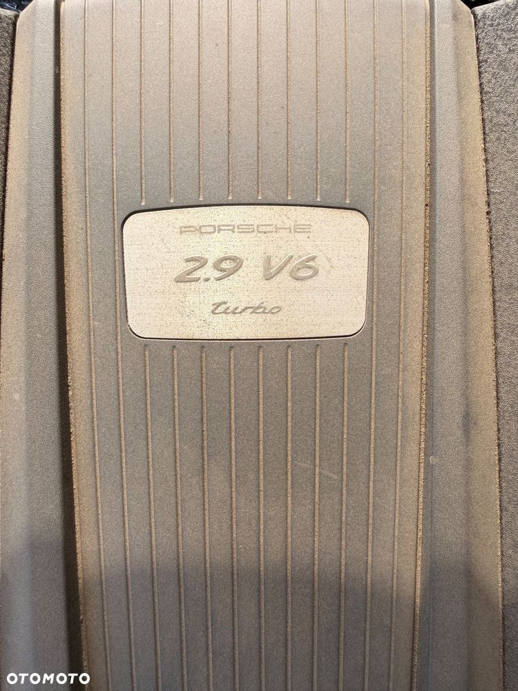 Porsche Macan Turbo - 5