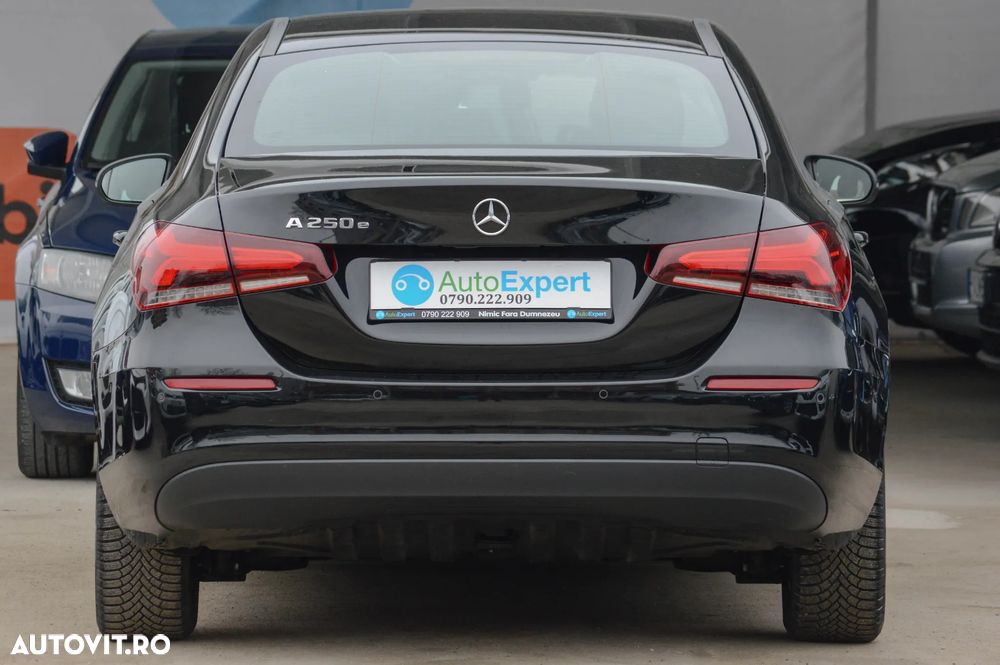 Mercedes-Benz A 250 e 8G-DCT Progressive - 15