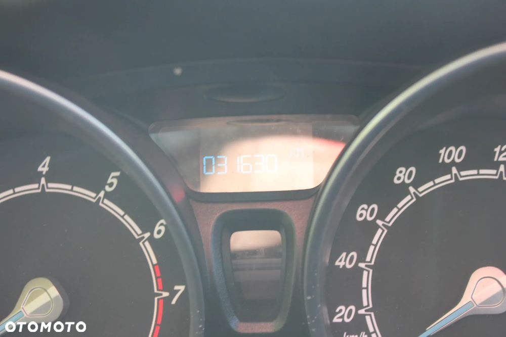 Ford Fiesta - 13