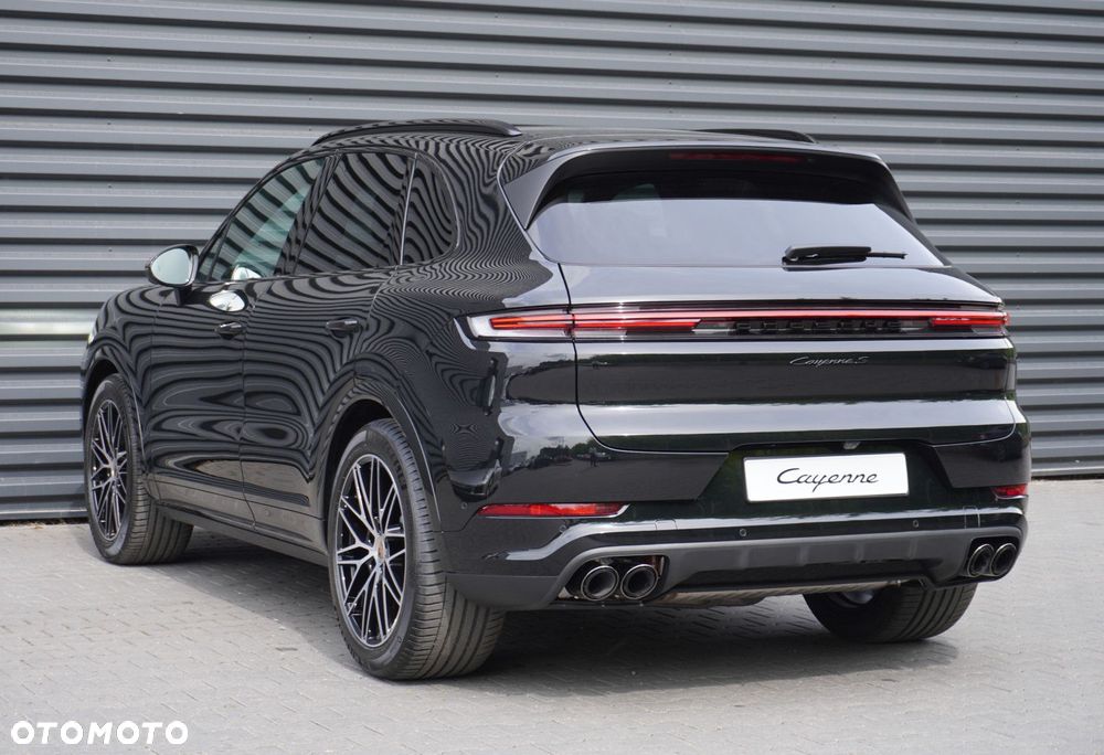 Porsche Cayenne S - 4