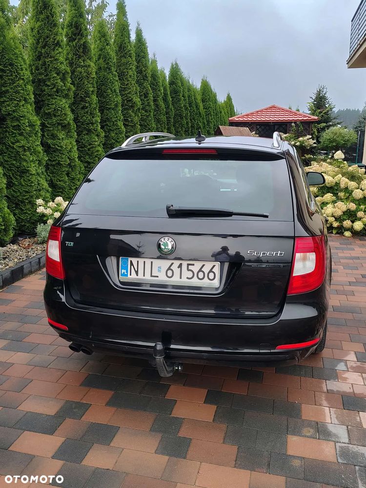 Skoda Superb Combi 2.0 TDI Elegance - 5