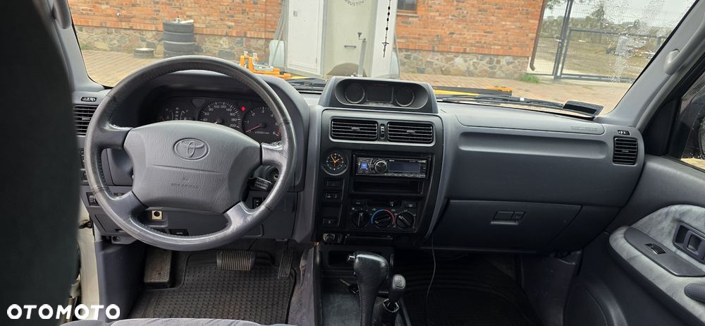 Toyota Land Cruiser - 8