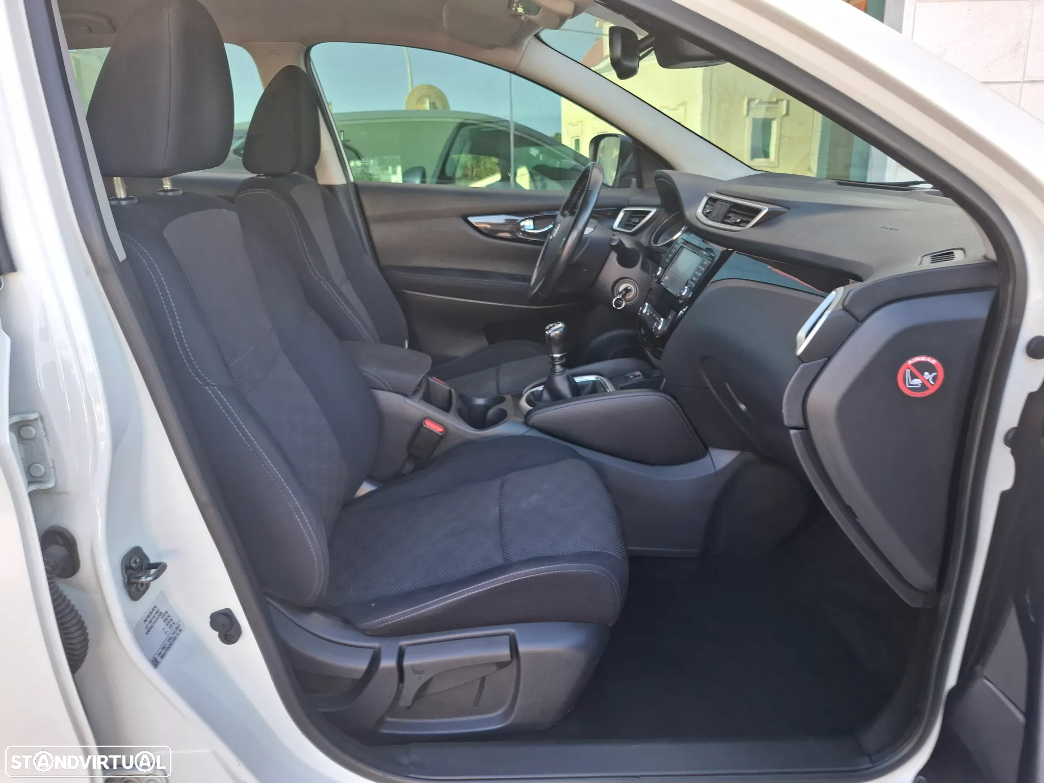 Nissan Qashqai 1.5 dCi N-Connecta - 36