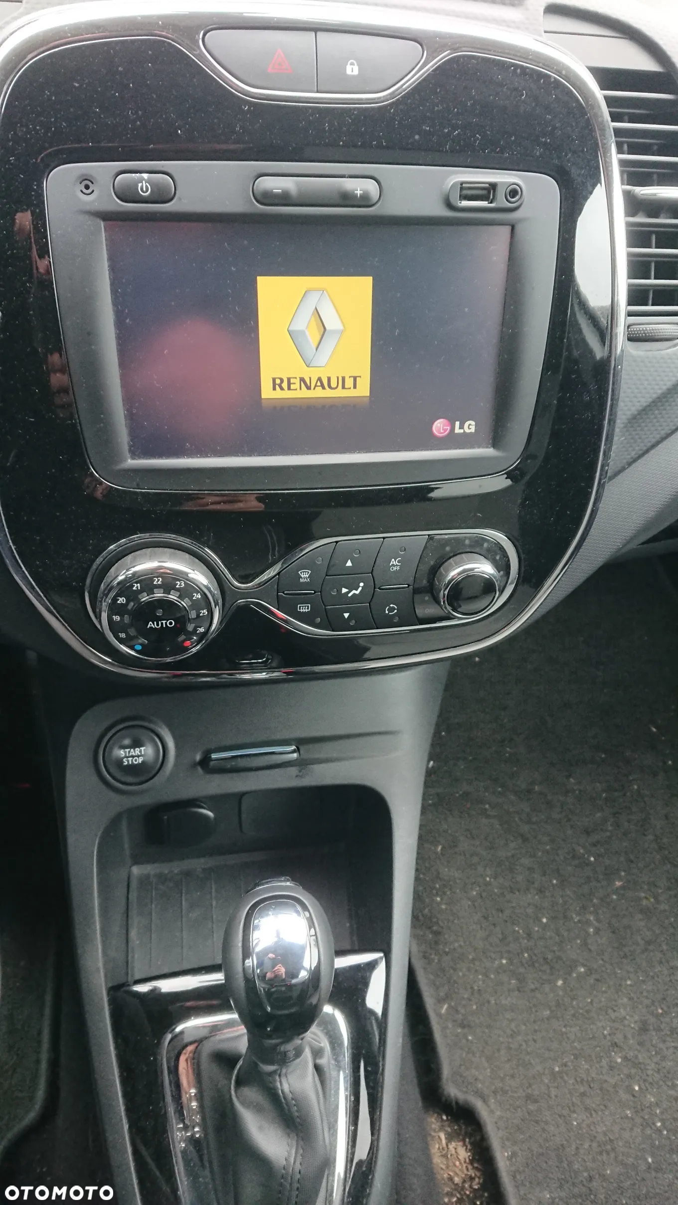 Renault Captur - 31