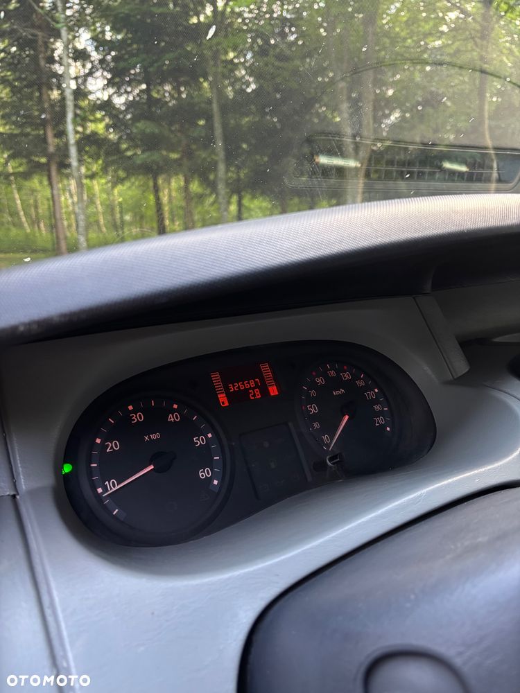 Renault Trafic - 18