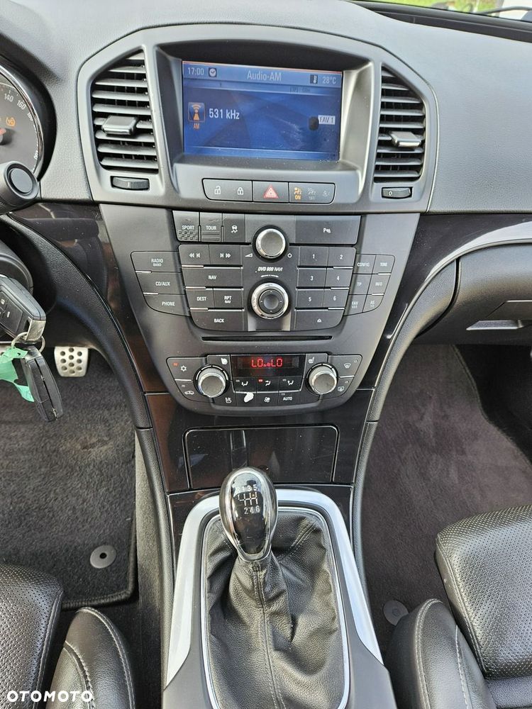 Opel Insignia - 12
