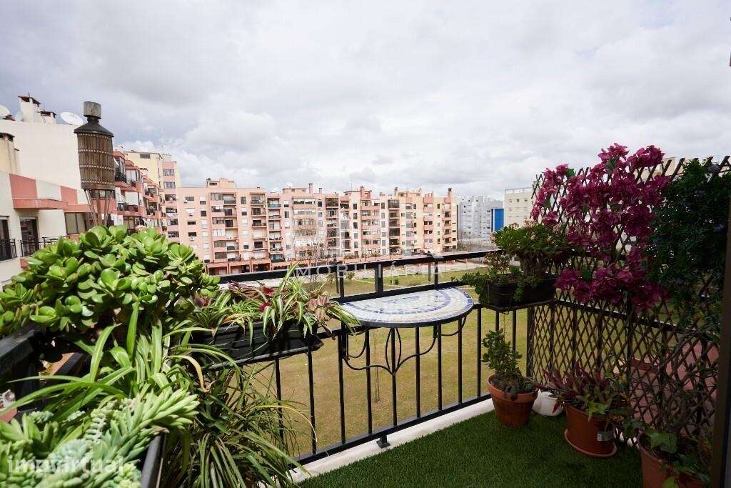 Apartamento T3 em Telheiras para arrendamento - Grande imagem: 2/21