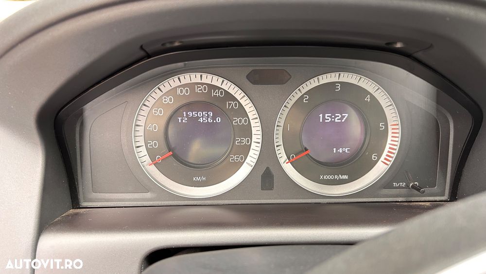 Volvo XC 60 D3 Aut. Summum - 11