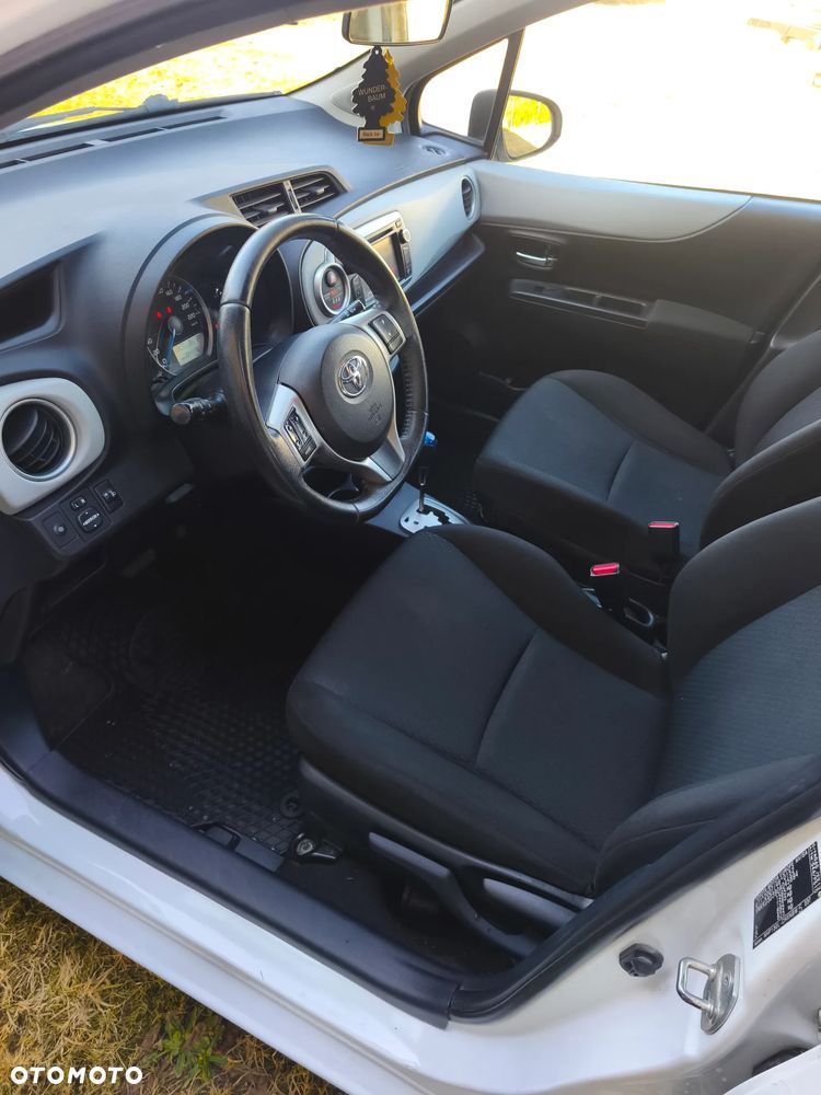 Toyota Yaris 1.5 VVT-i Comfort - 11