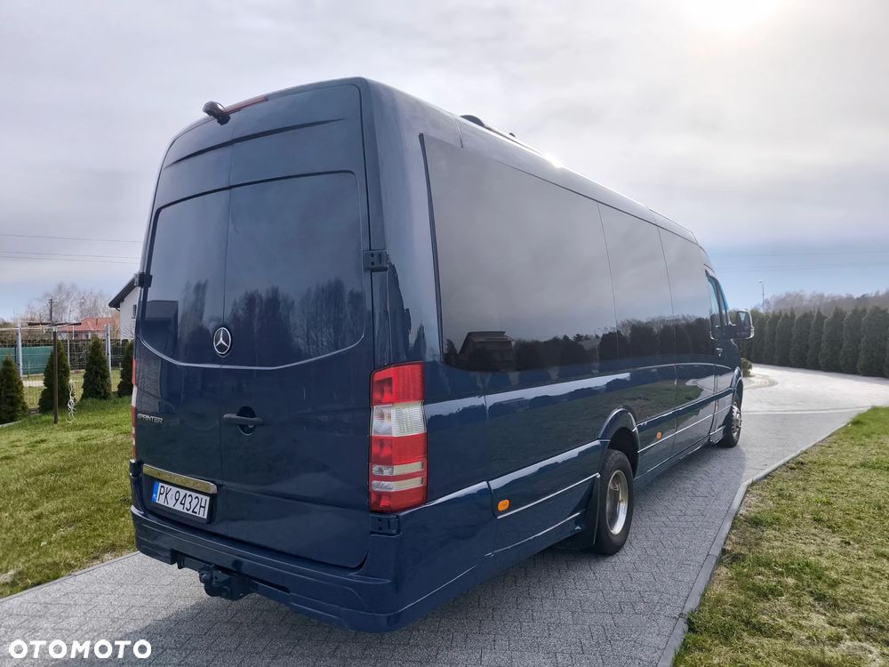 Mercedes-Benz Sprinter - 4