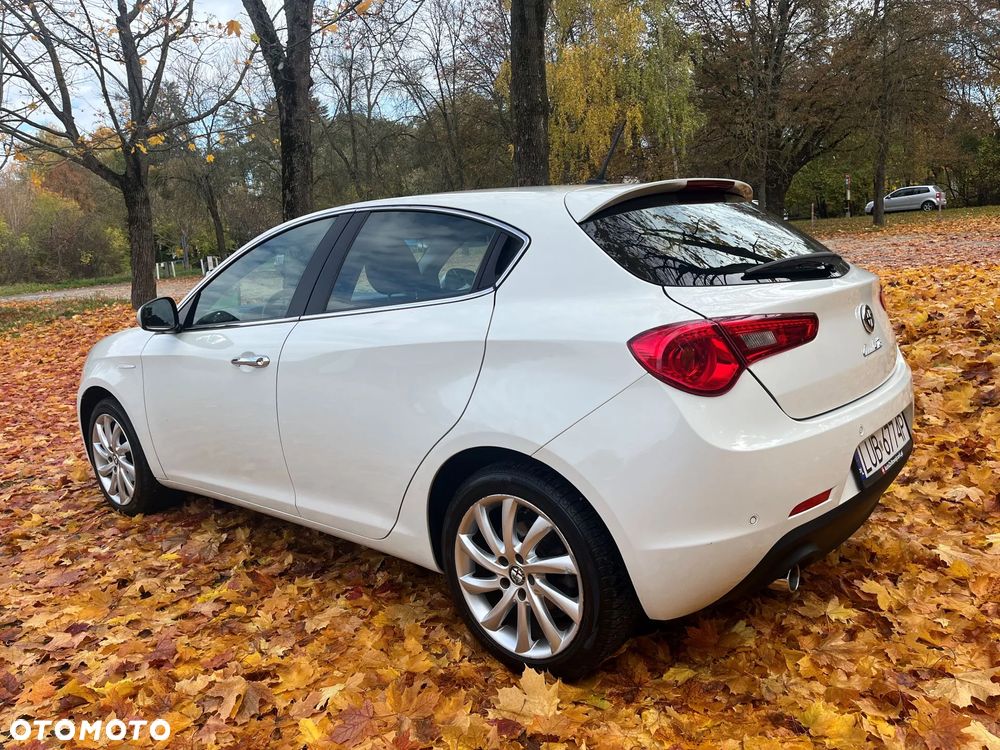 Alfa Romeo Giulietta - 2