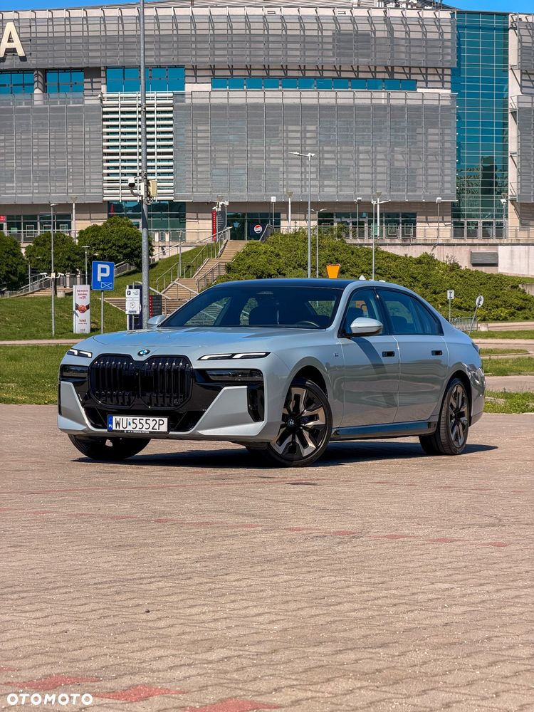 BMW Seria 7 730d xDrive mHEV - 3