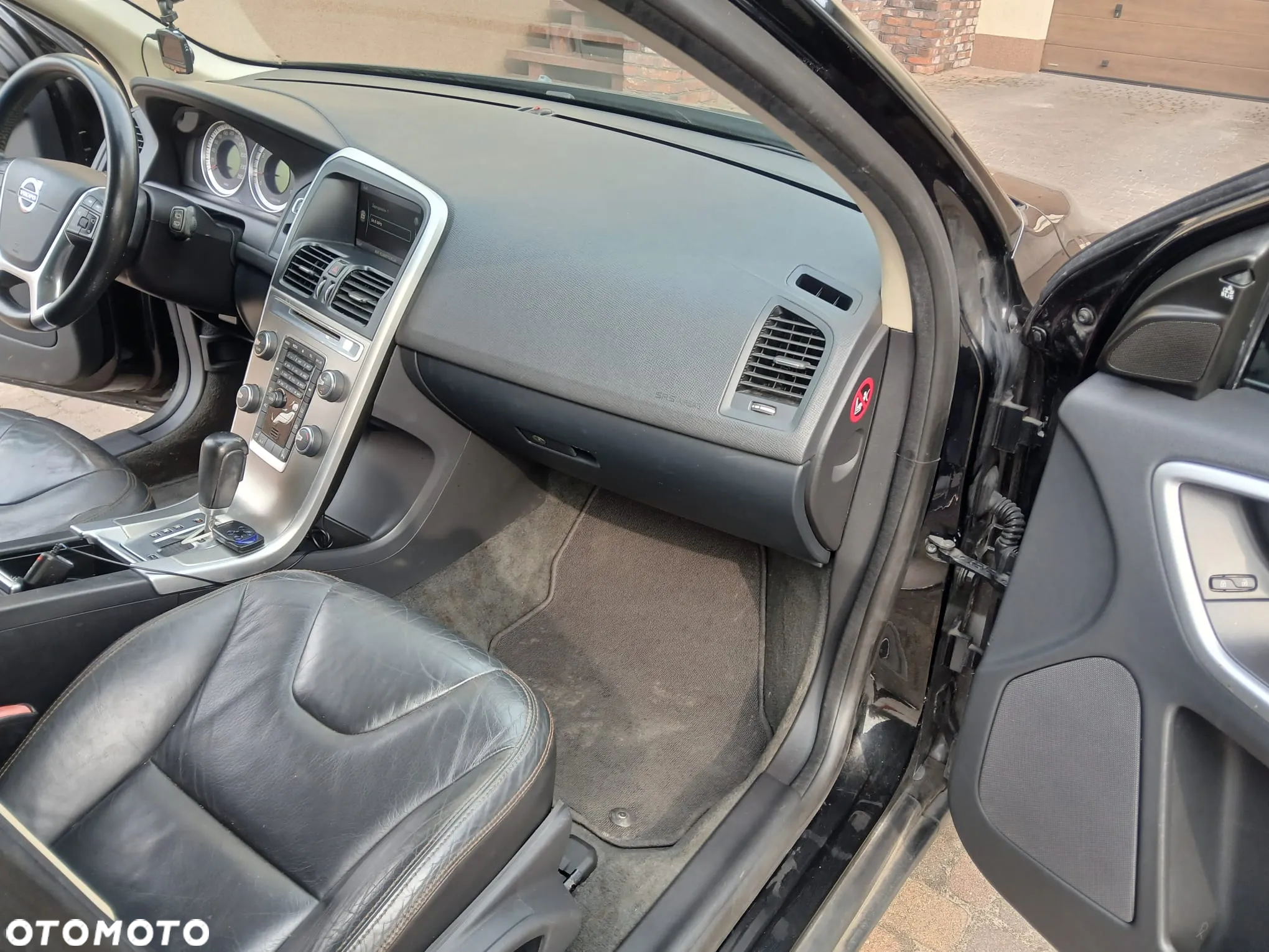 Volvo XC 60 - 24