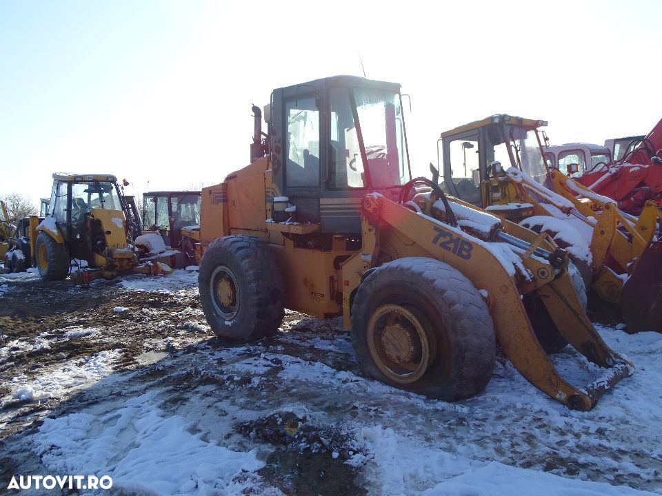 Dezmembrez incarcator Case 721B - 2