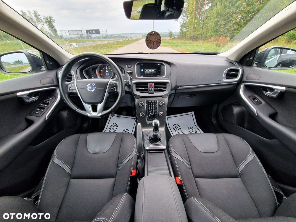 Volvo V40 - 13