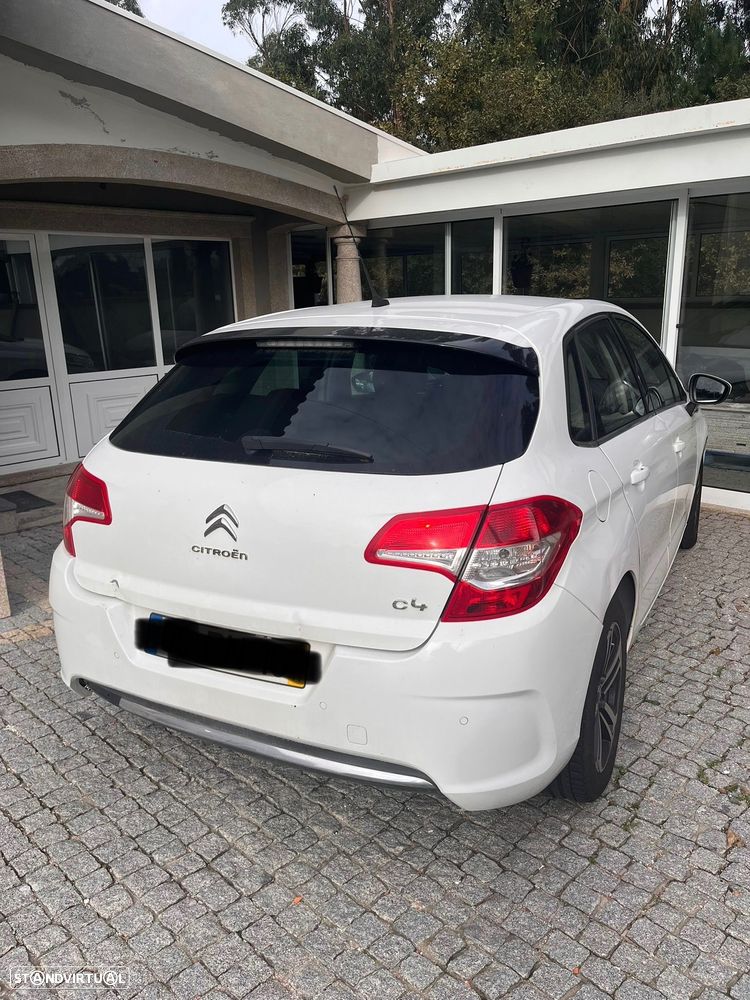 Citroën C4 HDi 90 Attraction - 3
