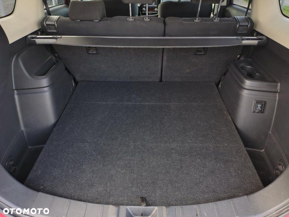 Mitsubishi Outlander - 12
