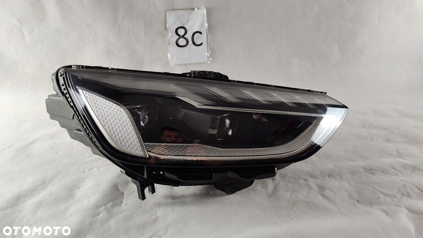 AUDI A4 B9 LIFT FULL LED MATRIX PRAWY LAMPA 8W0 - 3