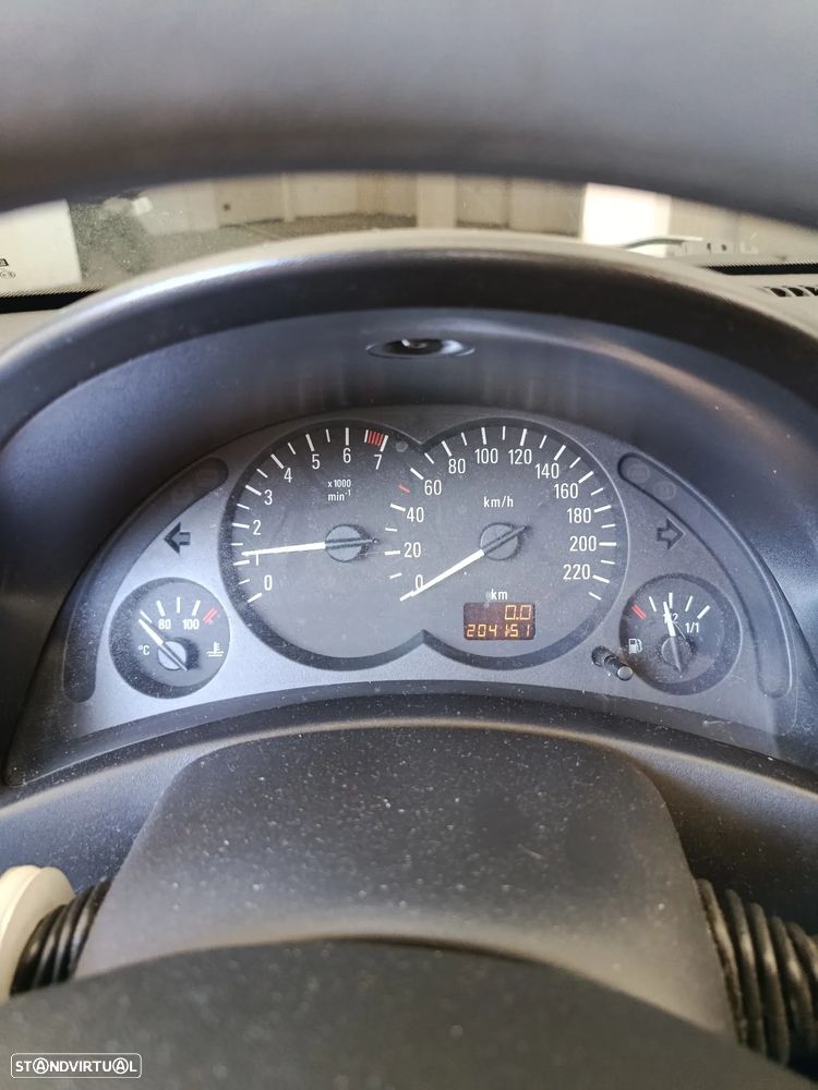 Opel Corsa 1.2 16V Confort - 8