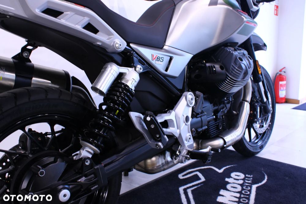 Moto Guzzi V85 - 28