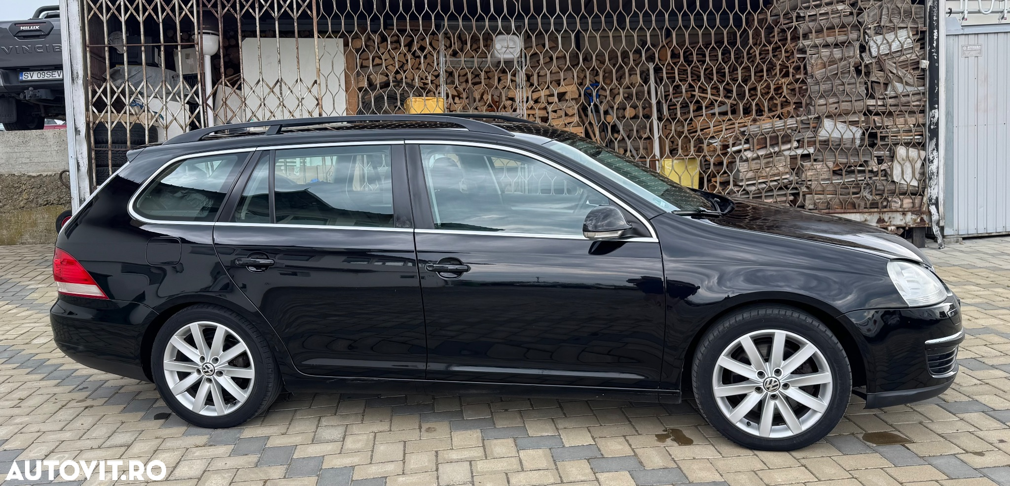 Volkswagen Golf 2.0 TDI BlueMotion Technology Highline DSG - 3