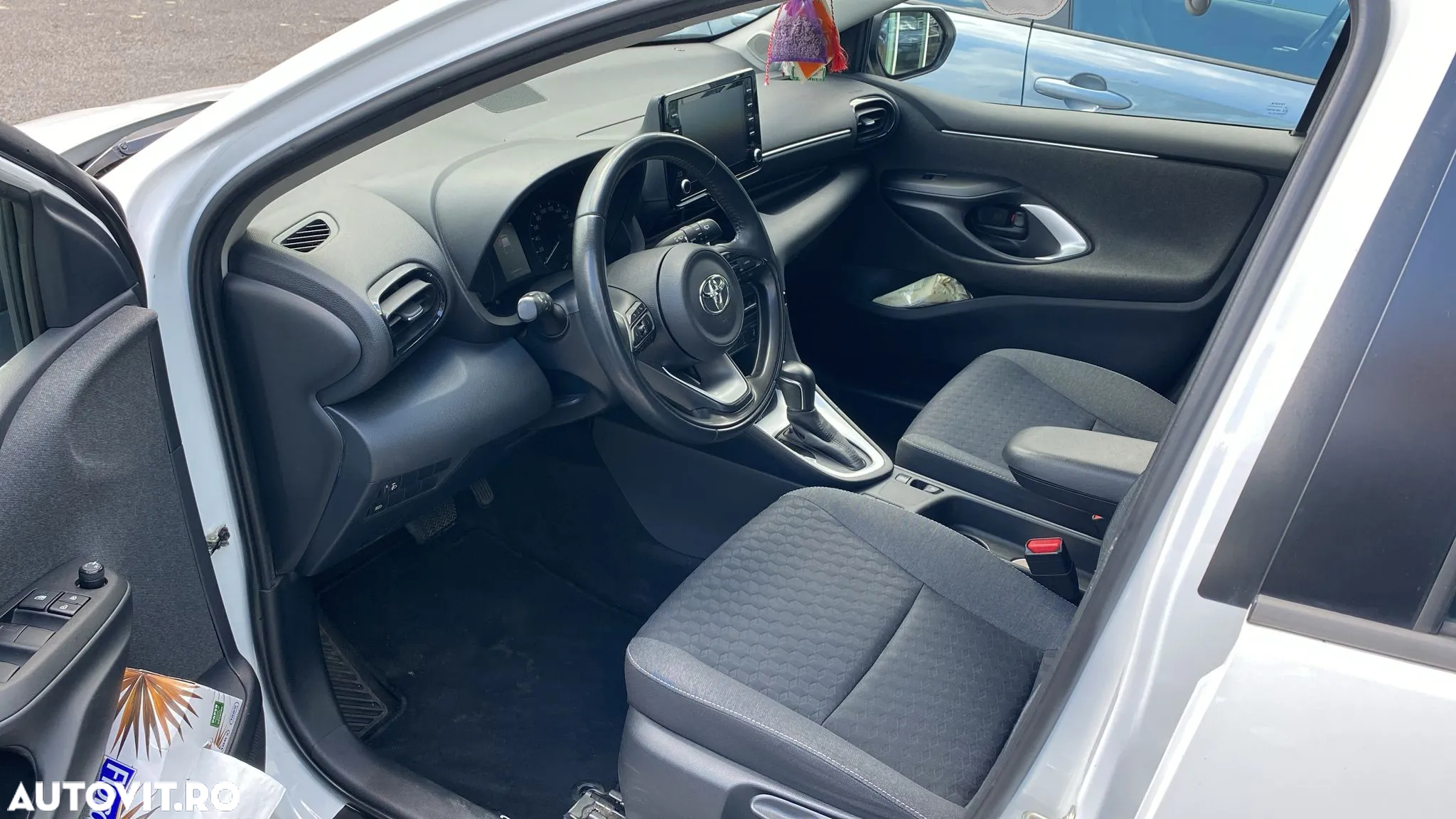 Toyota Yaris 1.5 116 CP HEV Dynamic - 6