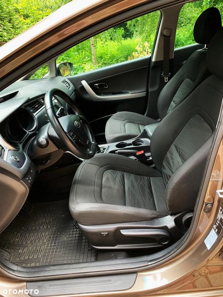 Kia Ceed 1.6 GDI M - 11