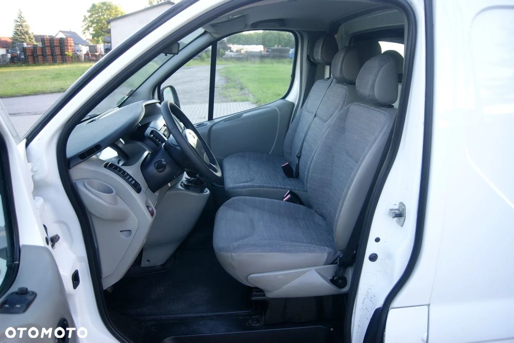 Renault TRAFIC - 25