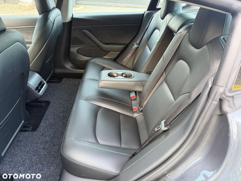 Tesla Model 3 Standard Reichweite Plus Hinterradantrieb - 21
