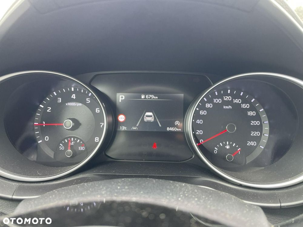 Kia XCeed - 14