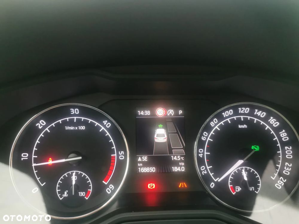 Skoda Superb 2.0 TDI DSG Premium Edition - 22