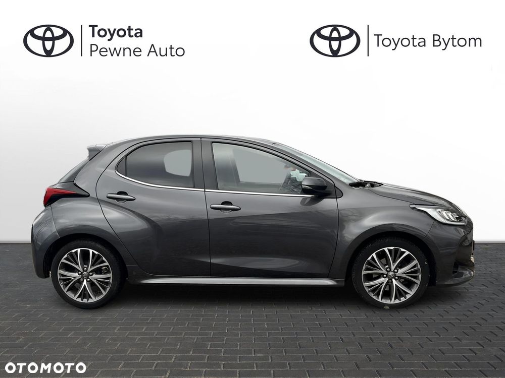 Toyota Yaris 1.5 Executive CVT - 12