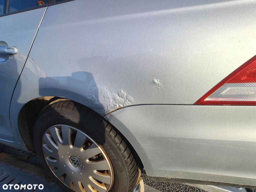Volkswagen Golf 1.9 TDI DPF Comfortline - 10