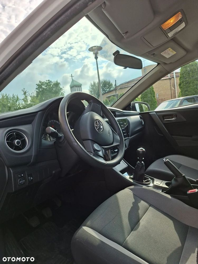 Toyota Auris 1.6 Active - 14
