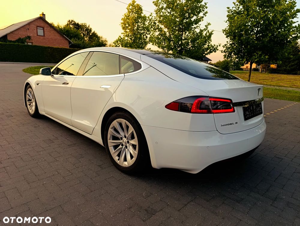 Tesla Model S Long Range Plus - 15