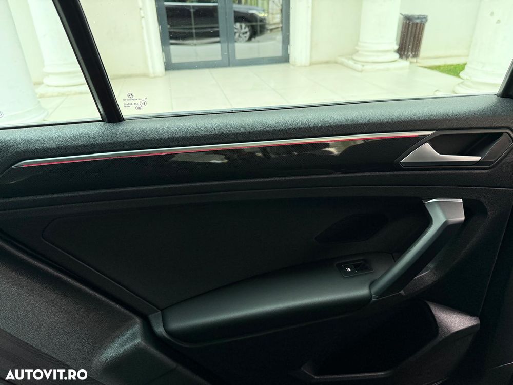 Volkswagen Tiguan - 13