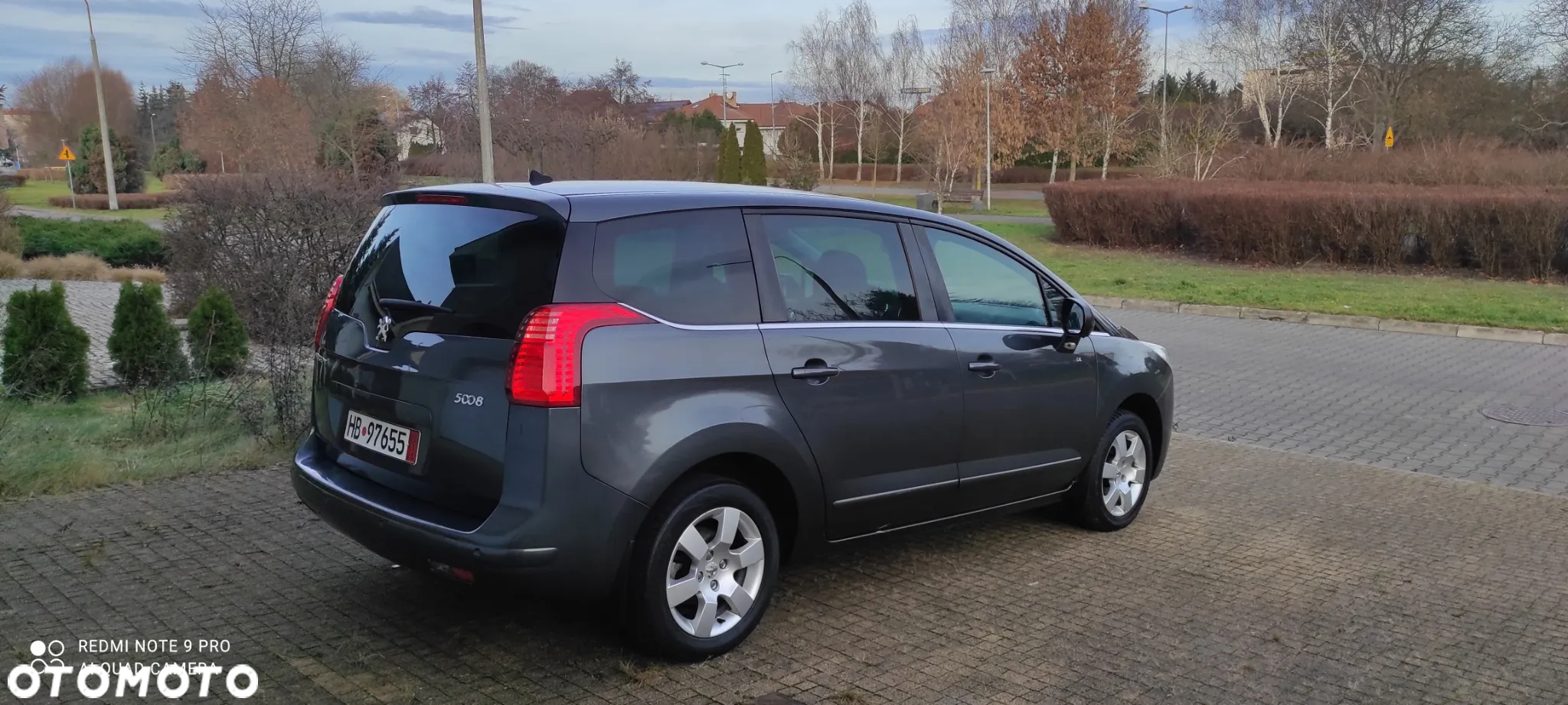 Peugeot 5008 HDI FAP 110 EGS6 Premium - 22