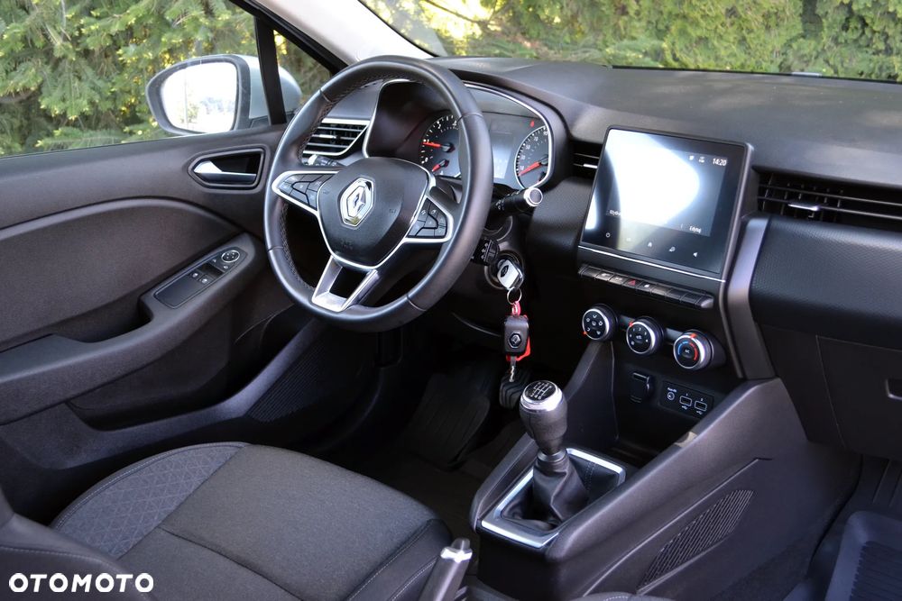 Renault Clio - 20