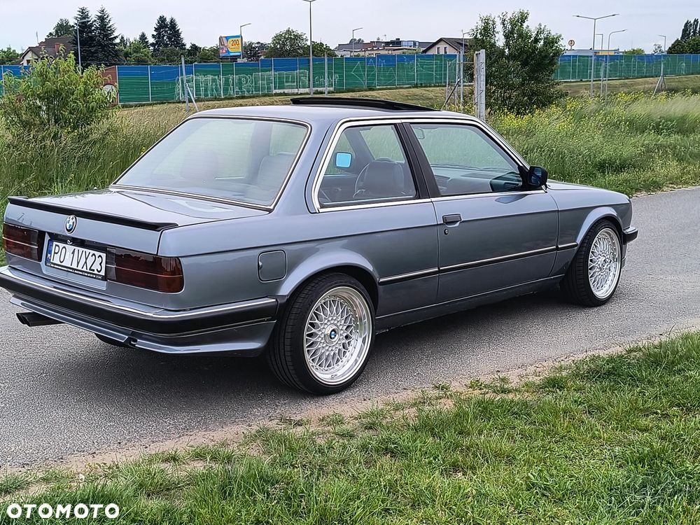 BMW Seria 3 - 35