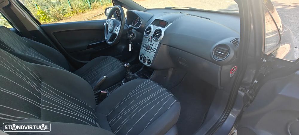 Opel Corsa 1.2 Enjoy - 6
