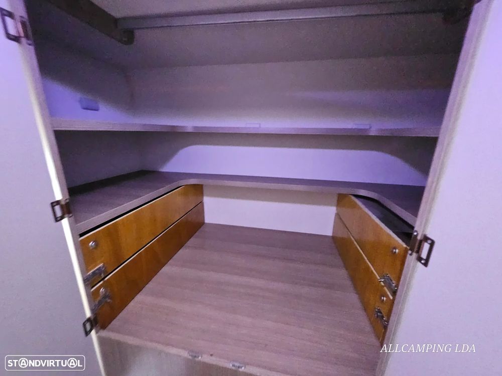 Chausson Flash Salão "Maxi Lounge+Cama de Casal Elétrica - 55
