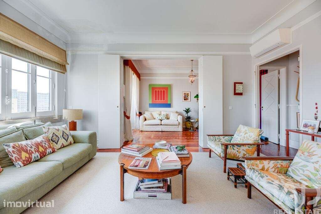 Apartamento T3 em Avenidas Novas de 200 m2 - Grande imagem: 2/38