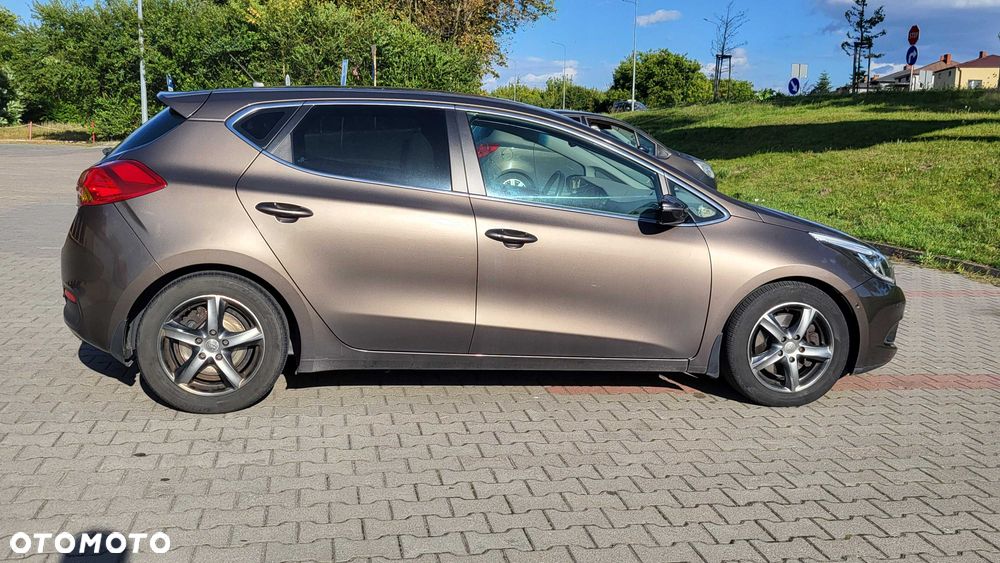 Kia Ceed - 1