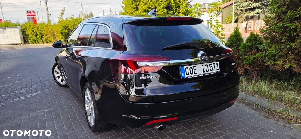 Opel Insignia 2.0 CDTI Cosmo - 11