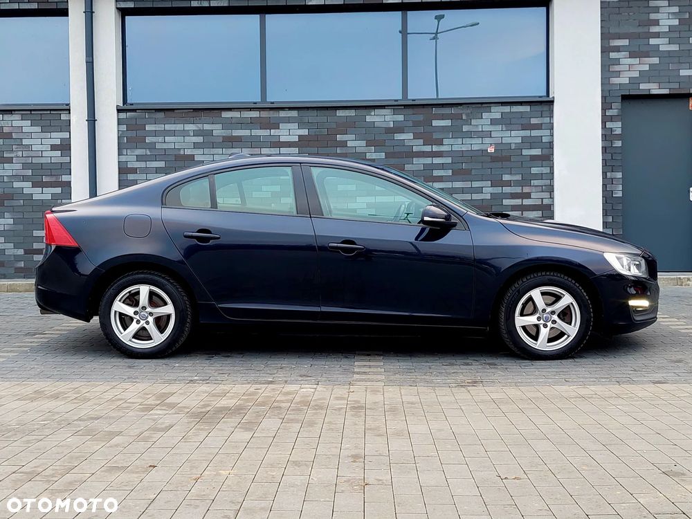 Volvo S60 T3 Drive-E Momentum - 4