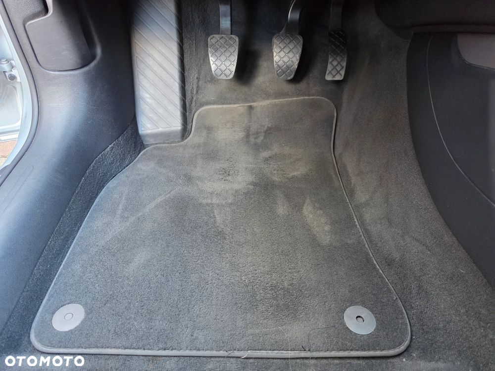 Audi A4 Limousine 1.8 TFSI S line Sportpaket - 30
