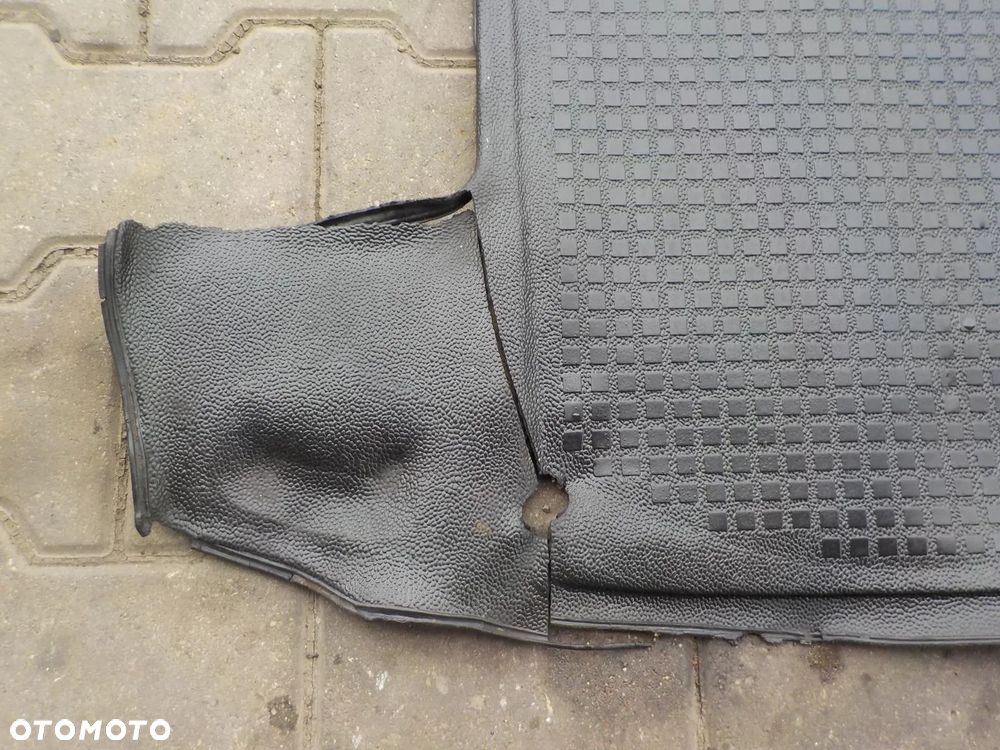 VW T4 96- WYKŁADZINA GUMA PODŁOGA TYŁ KRÓTKI - 2
