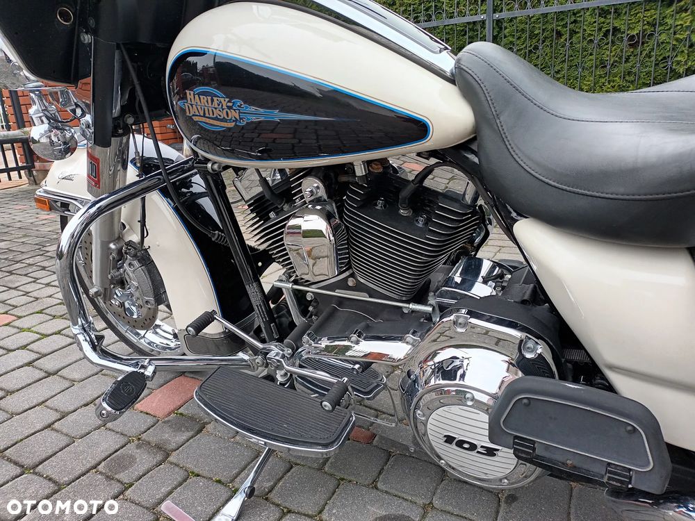 Harley-Davidson FLH Electra Glide - 8